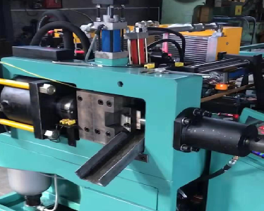 60176086c02c8.png AC ковочной машины 160KW 340-430V индукции водяного охлаждения горячий