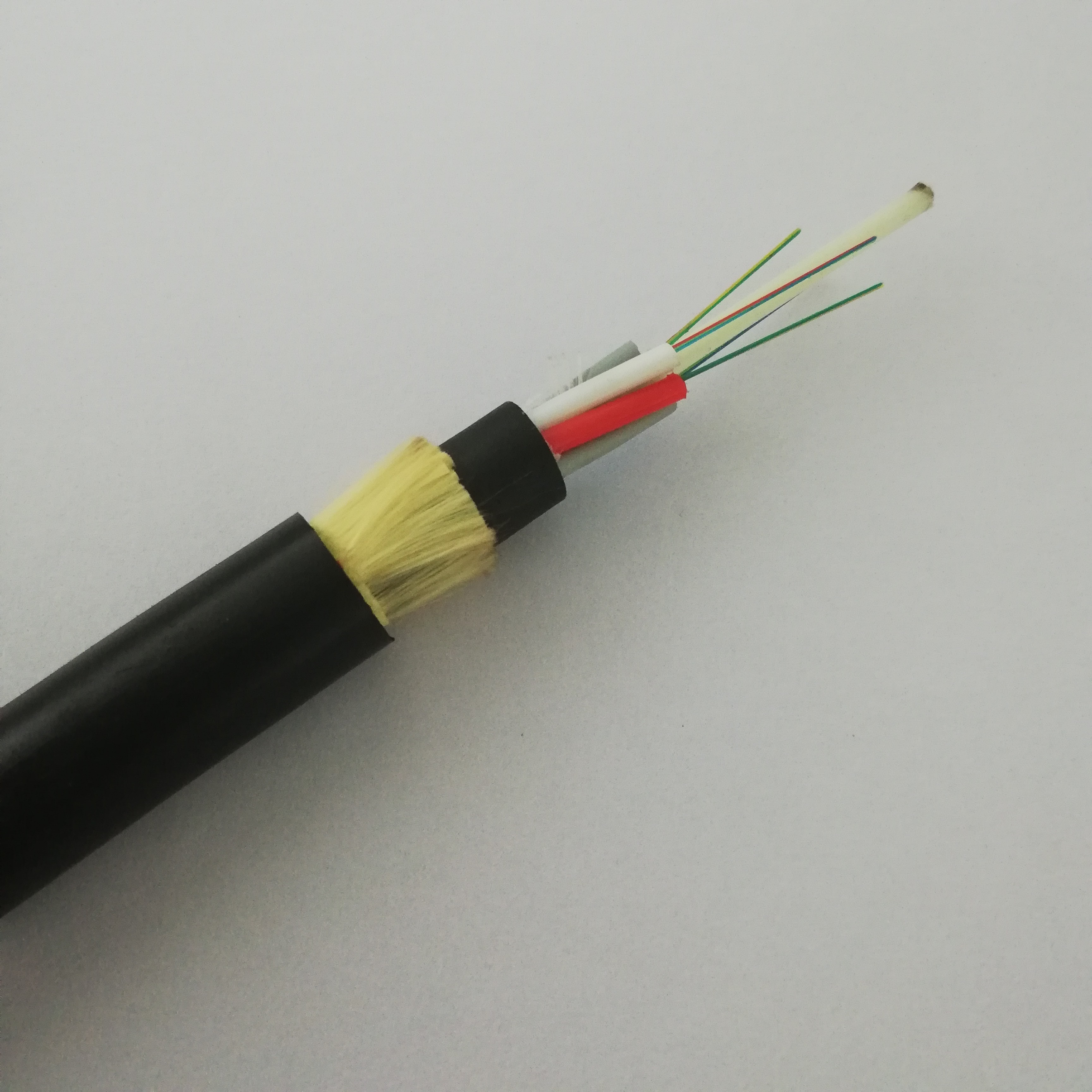 Кабель стекловолокна пяди 300mm 2-144core ADSS