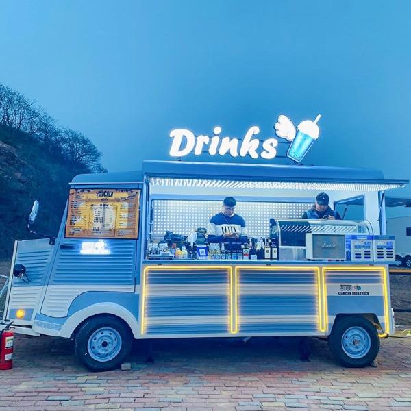 Electric Hot Dog Cart Four Wheels Mobile Kitchen Ice Cream Truck for Customized Needs