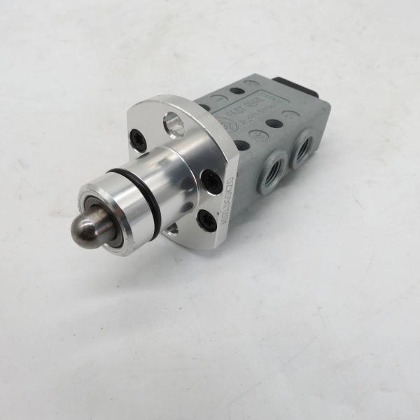 Genuine Sinotruk Howo Truck Transmission Parts Double H Valve F99660