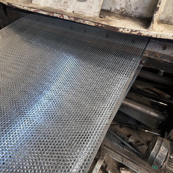 Paintable Perforated Metal Sheet For American-Style Decoration