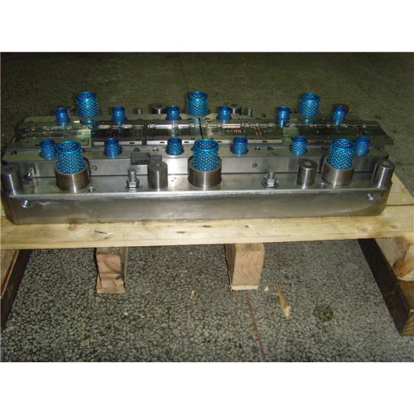 Прогрессивный пробивая металлический лист прогрессивный умирает 2 прибора полости строки электрических