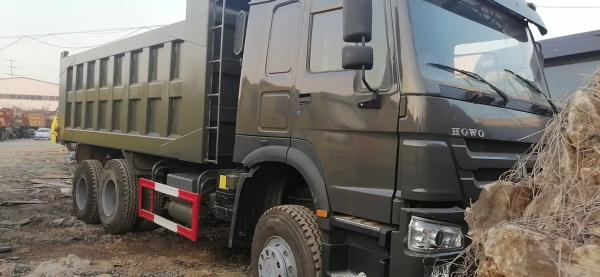 HOWO 6*4 Caminhão de lixo de segunda mão 10 pneus Cinza Cor Sinotruk 351-450hp 8500*2496*3450 mm