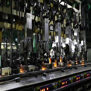 100TPD Glass Bottle Manufacturing Line 380V Container Forming Equipment