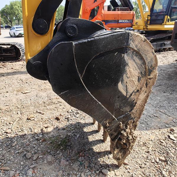 0.6m3 Bucket Capacity Used SANY SY135 Mini Crawler Excavator 73kw Rated Power