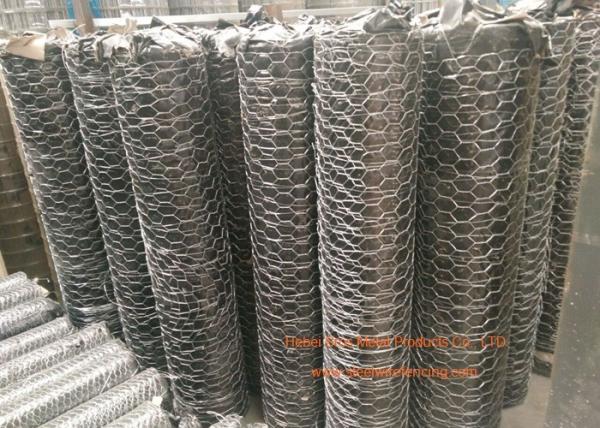 1 / 4 Galvanized Hexagonal Gabion Wall Mesh 0.5 - 2.5m Width For Poultry Netting