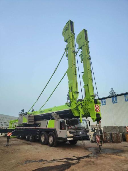 2015 Zoomlion 中古クレーンQAY300 メインブーム長さ80メートル ジブ長さ32メートル 対重量100トン 2エンジンの性能は不変です 問い合わせを歓迎します