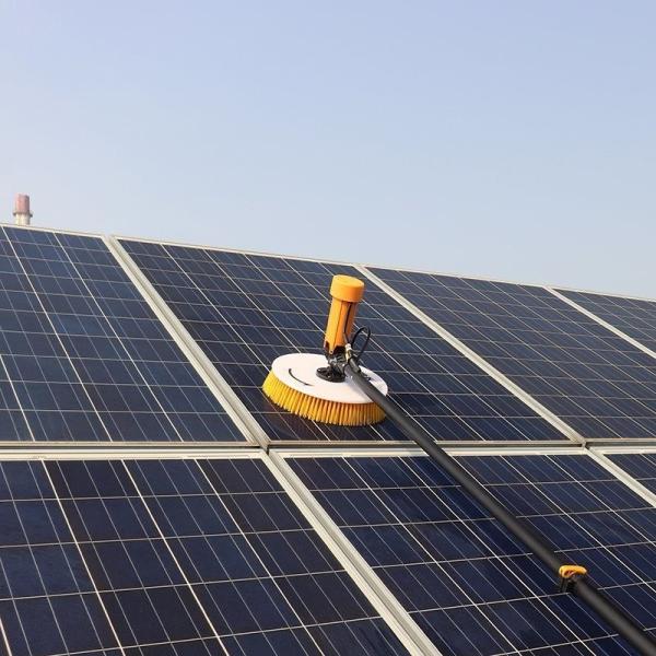 Single-Disc Petrochemical Industry PV Solar Panel Cleaning Brush with Telescopic Handle and Heavy-Duty Bristles