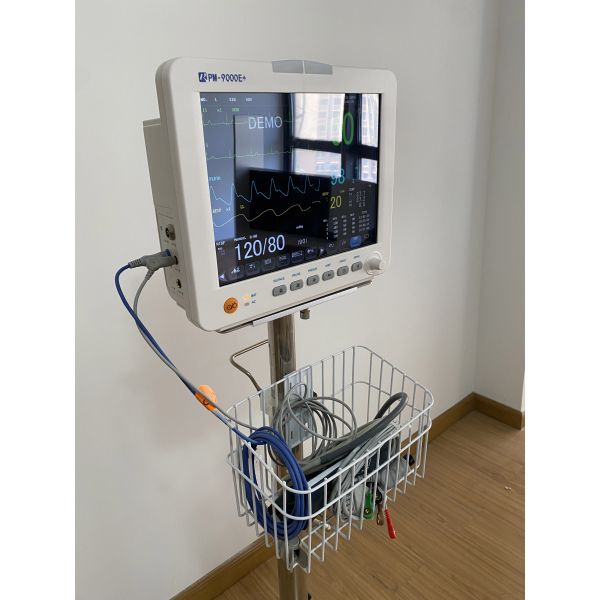 Multi Parameter Patient Monitor with 1 Year Warranty Class II and 37*21*41CM Dimensions for ICU Room