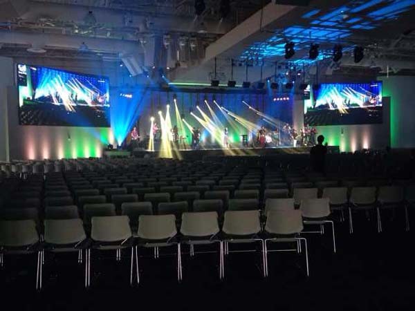 P1,P2,P3,P4,P5,P6,P8 Indoor Led Video Wall Rental Die Casting Cabinet Hanging