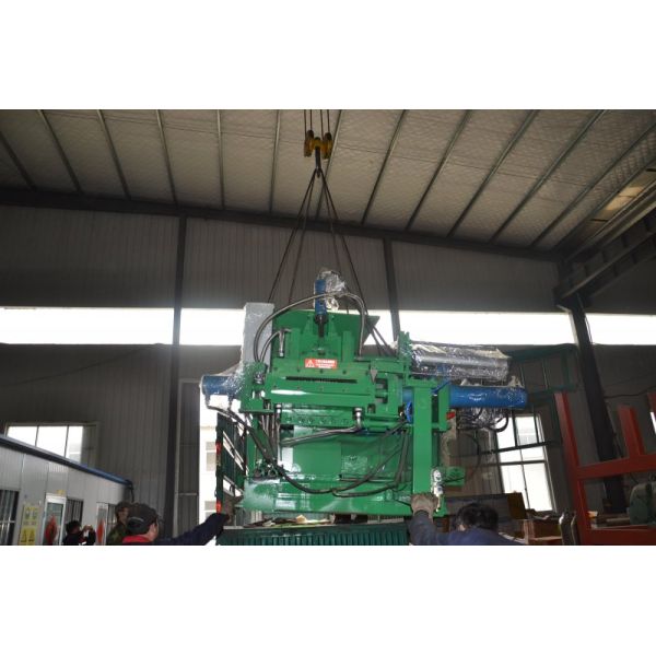 PLC Controlled Rubber Extruder Machine with Force Feeding Screw and Precise Temperature Control