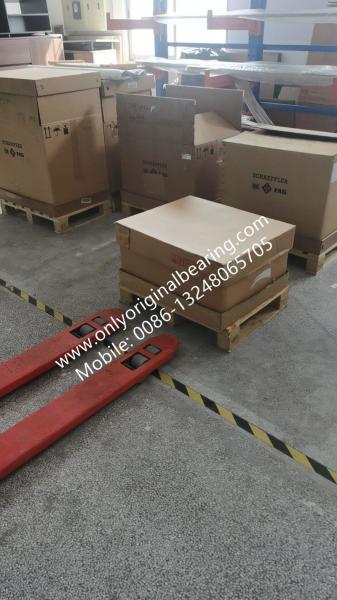 100% Original FAG Germany Cylindrical Roller  Bearings Z-558830.03.ZL  , Railway Bearing
