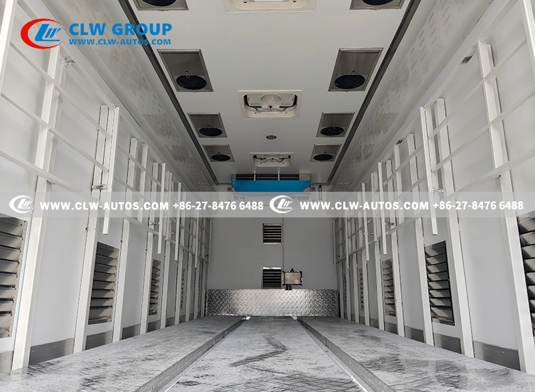HOWO 40,000-60,000pcs Capacity Day Old Chick Transport Truck with Constant Temperature Control and Multi-layer Stainless Steel Shelves
