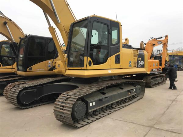 Excavadora usada japonesa importada em 2022 PC240 com motor Komatsu SAA6D107E-1 para venda