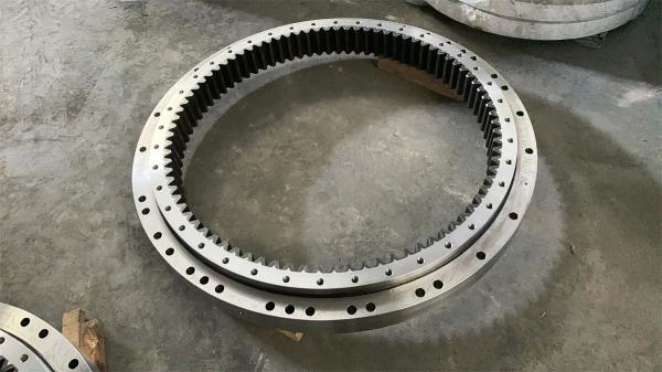 PC400-7 Excavator Komatsu Swing Slewing Bearings 208-25-61300 Slewing Ring Bearing Part Number 208-25-61300
