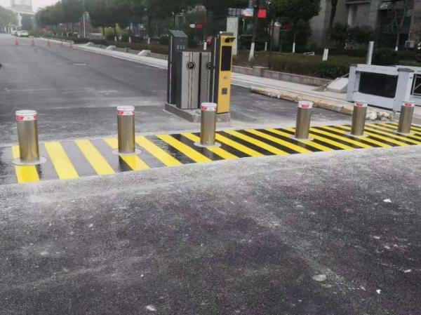 Anti-Collision Automatic Rising Bollards Embedded/Flanged Installation Security Lifting Columns