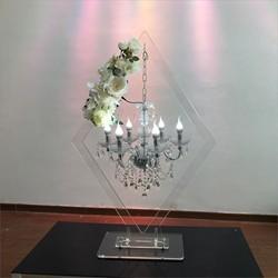 Novo estilo quente para a peça central do casamento cristal ouro candelabra mesa de decoração lustres porta-velas com suporte
