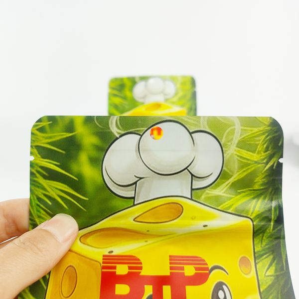 High Quality Custom Printed Logo Soft Touch Mylar Food Grade Antistatic Stand Ziplock Pouch 3.5g 7g 14g 28g for Milk Jelly