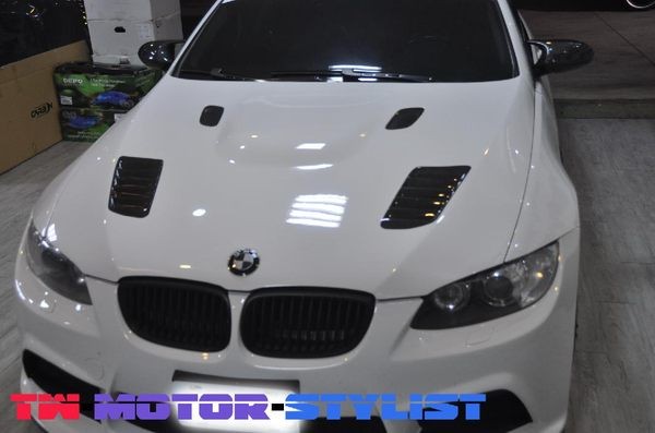 Клобук волокна углерода БМВ Э92 335 чисто - Ворстайнер- провентилировало