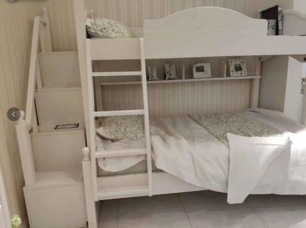 Modern Simple Two Levels Childrens Single Beds With Ladder And Cabinet