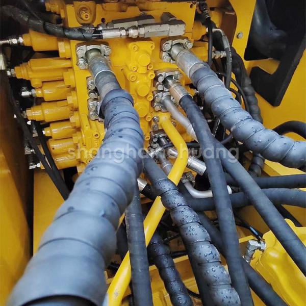 0.8m3 Second Hand Komatsu PC200 Excavator With Original Color And 19900kg Operating Weight