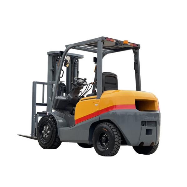 3000kg  Load Capacity Diesel Powered Forklift With Isuzu Engine