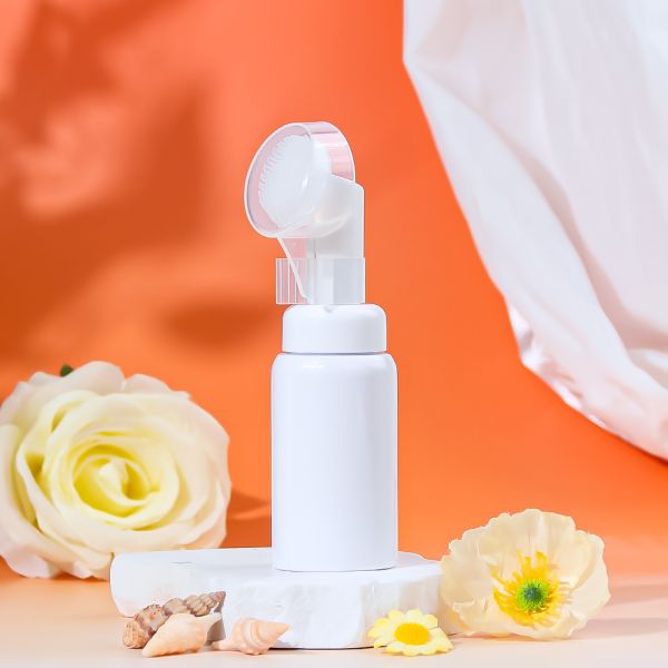 Custom Silicone Brush Foam Pump Bottle with Soft Silicone Brush and Leak-Proof Design for Facial Cleanser