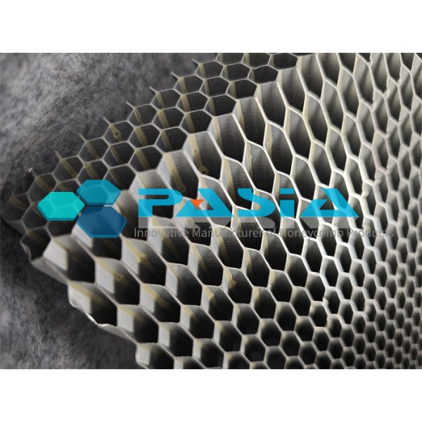 Flame Retardant Lightweigt Honeycomb Energy Absorber with High Heat Dissipation Pyramidal Structure Handling 15 KW/m² for Aerospace Chamber Lining