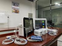 Moniteur cardiaque multi-paramètres ICU, appareil vital de l' hôpital avec écran de 15 pouces