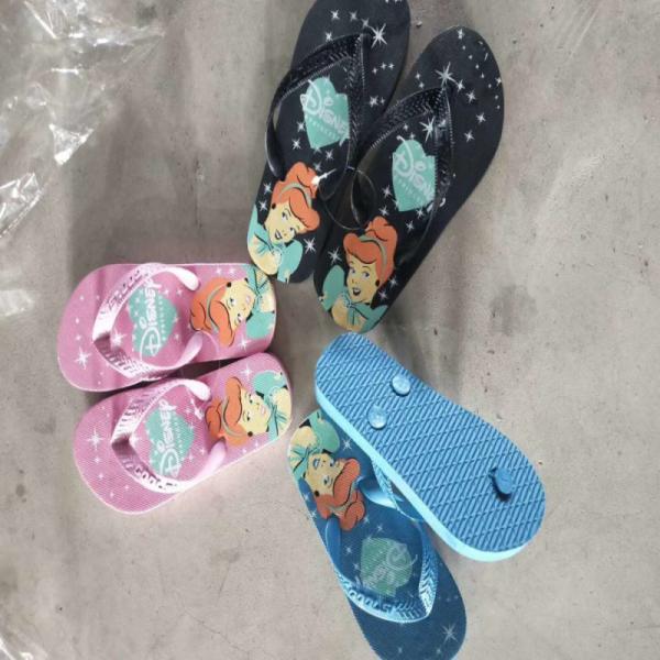 Cute Printed Little Girls Slippers Princess Design Flip Flop Slippers For Girls