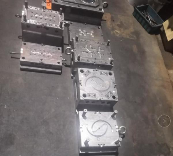 High Precision Hydraulic Injection Molding Machine For Household Electric Kettle