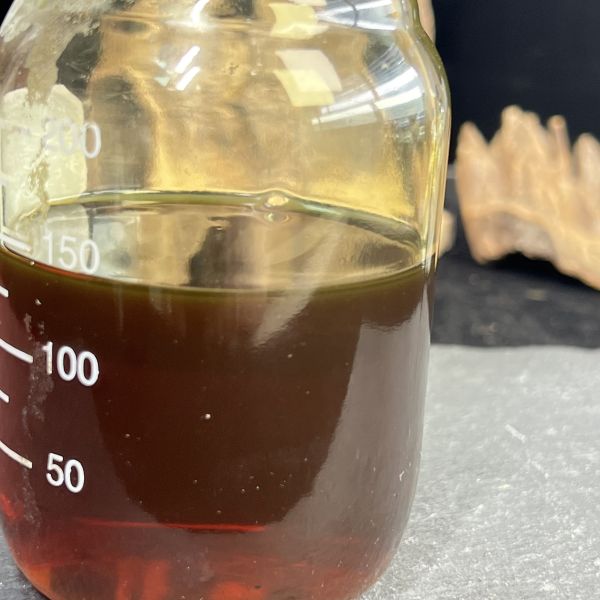 Middle East Style Fermented Agarwood Oil Ancient Distilled Natural Aromatic