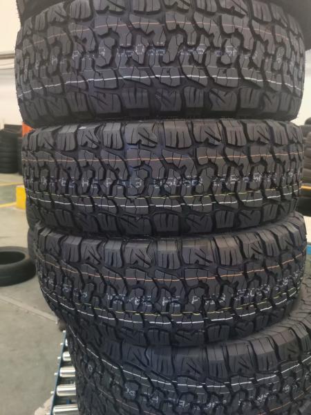Radial Tubeless 37 12.5 16.5 Military Vehicle Tires HUMMER 37X12.5R16.5LT