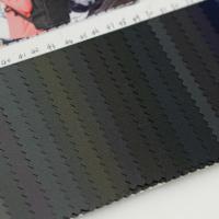 Tissu 100% polyester léger et fin 123GSM pour sacs et autres articles de sport