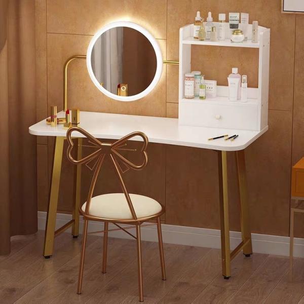 Modern Classic Mirrored Furniture Bedroom Set , Melamine Finish Makeup Vanity Table