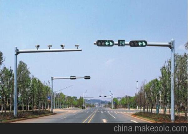 Galvanized Road Street 6M Steel Pipe Traffic Light Pole , Gr50 7M 11M Bracket Road Light Poles​