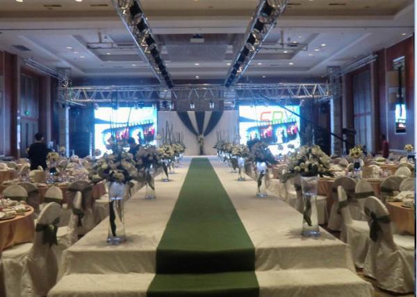Seamless PH4.81 Led Video Panel Electronic Advertising Screens For Outside Fashion Show