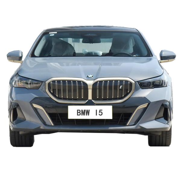 Black Interior Electric Compact SUV Electric Steering System and R19 Performance Tires