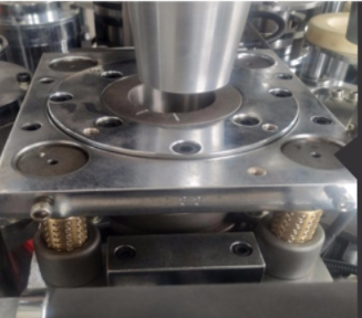 Машина 2000x1230x1700mm производства чашки ODM 3-16oz устранимая