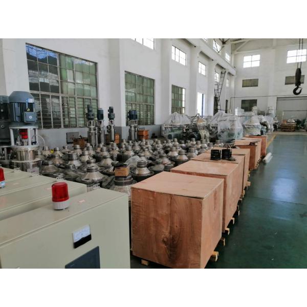 центрифуга разделителя диска 7.5kw 1500L/H для морского дизельного масла