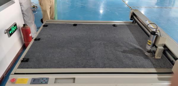 Kraft Material Second Hand Flatbed Garment Cutting Machine Template PVC Cutter 1500*900mm Cutting Area