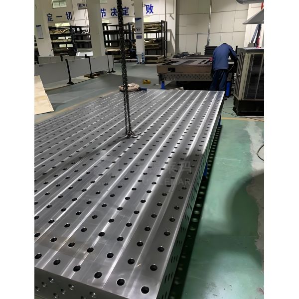 Customizable D28 3D Welding Table with Clamping Accessories Set