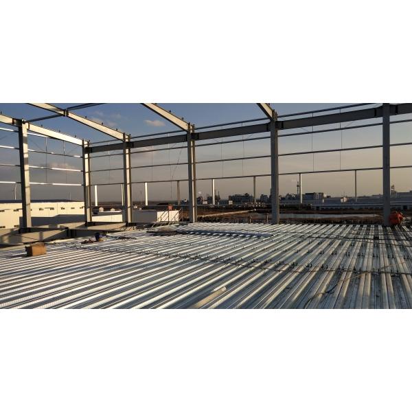 Q235B Сырье из стали Многоэтажное стальное здание Окрашенная / оцинкованная поверхность