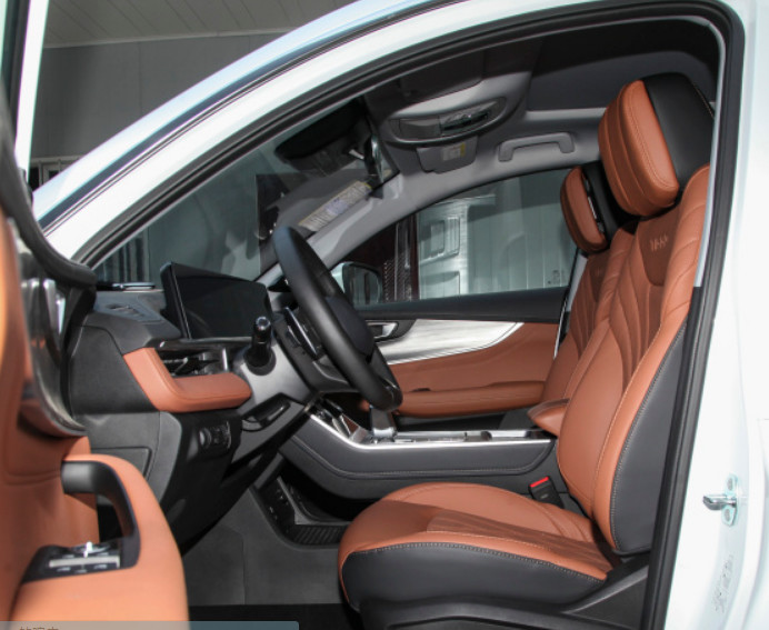 Бензин 2023 версии версии 290 TGDI Roc Chery Tiggo 8 автоматический среднее SUV
