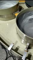 0 - 2000 Rpm Vitesse de la machine de polissage magnétique 220V 50Hz 0 - 60 min Temps de polissage