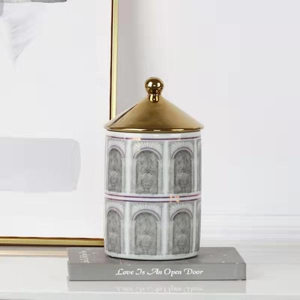 500 частей цементируют керамическую отмечать чашку свечи подгоняли пустой надушенный опарник для DIY