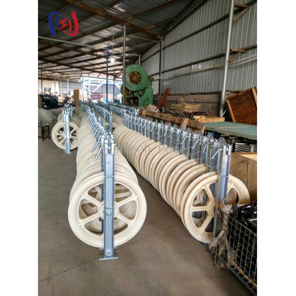 30-150KG Capacity 660 Series Stringing Block With Rated Load Of 20-60KN