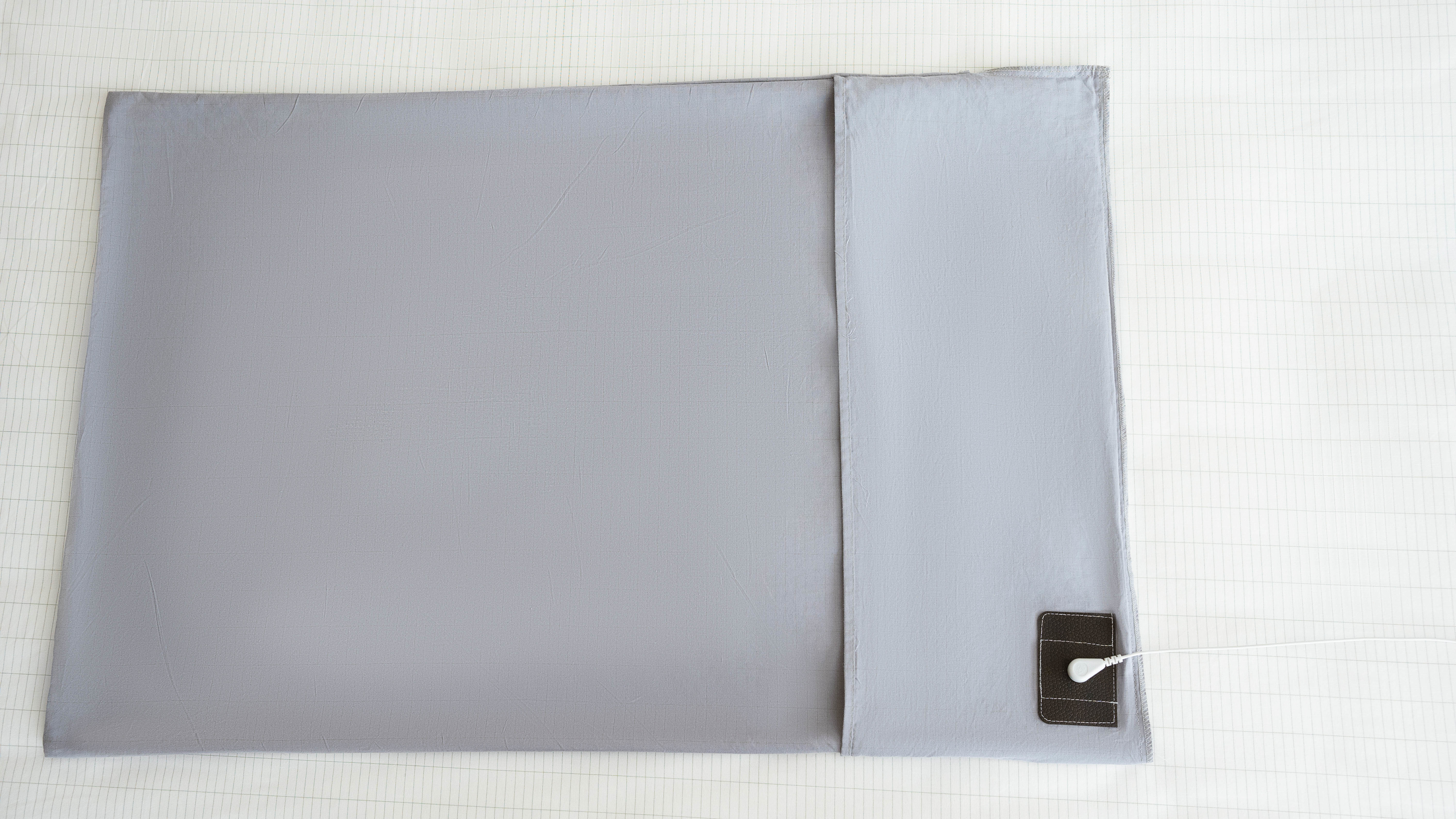 Grounding Pillowcase Silver Fiber 20*30inch Queen King Pillow Cover for Good Sleep with CORD