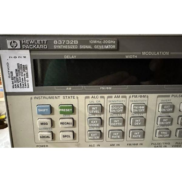 Keysight 83732B 10 MHz to 20 GHz Synthesized Signal Generator with Pulse Modulation and Benchtop/Rackmount Options