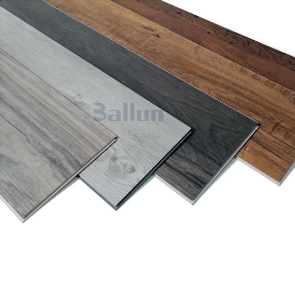 Piso de placa de vinil SPC com sistema Unilin Click e verniz UV